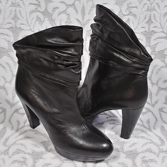 Via Spiga Shoes - Via Spiga Nearly New Leather Ankle Boots